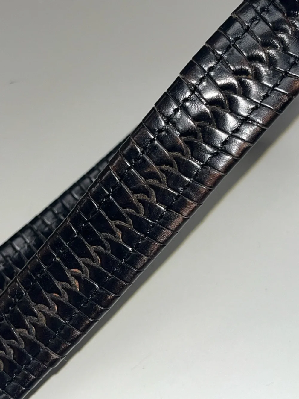 Tommy Bahama Black Braided Leather Belt with Gold Tone Buckle 36”